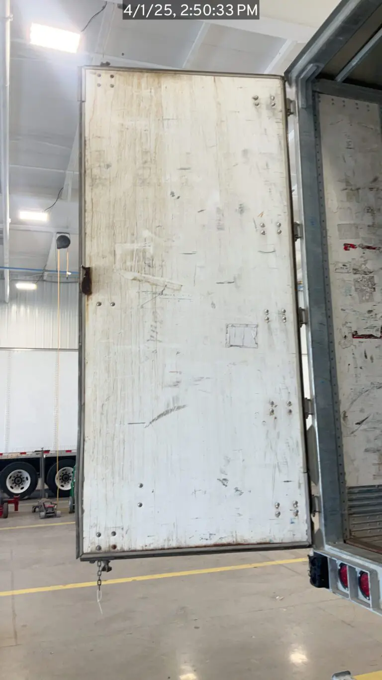 633885921-image-1EEE75BF-6179-4784-A1A0-562812BEFD3B