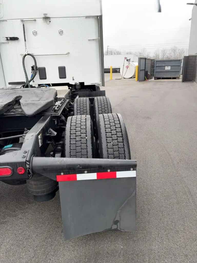 728886215-image-8AA26542-0104-4687-805C-9801260F277F