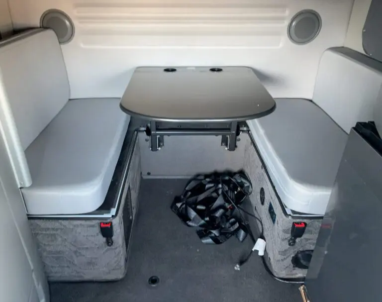 733549903-image-E7B7E9C8-7E05-49FB-877F-37AE93E4E783