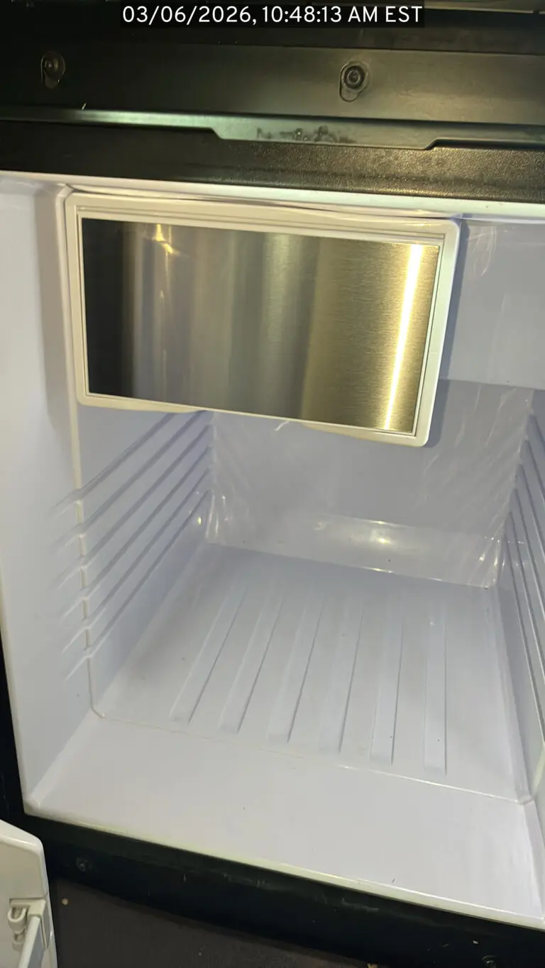 766652088-image-E6E02941-D67A-4026-931B-775413320585