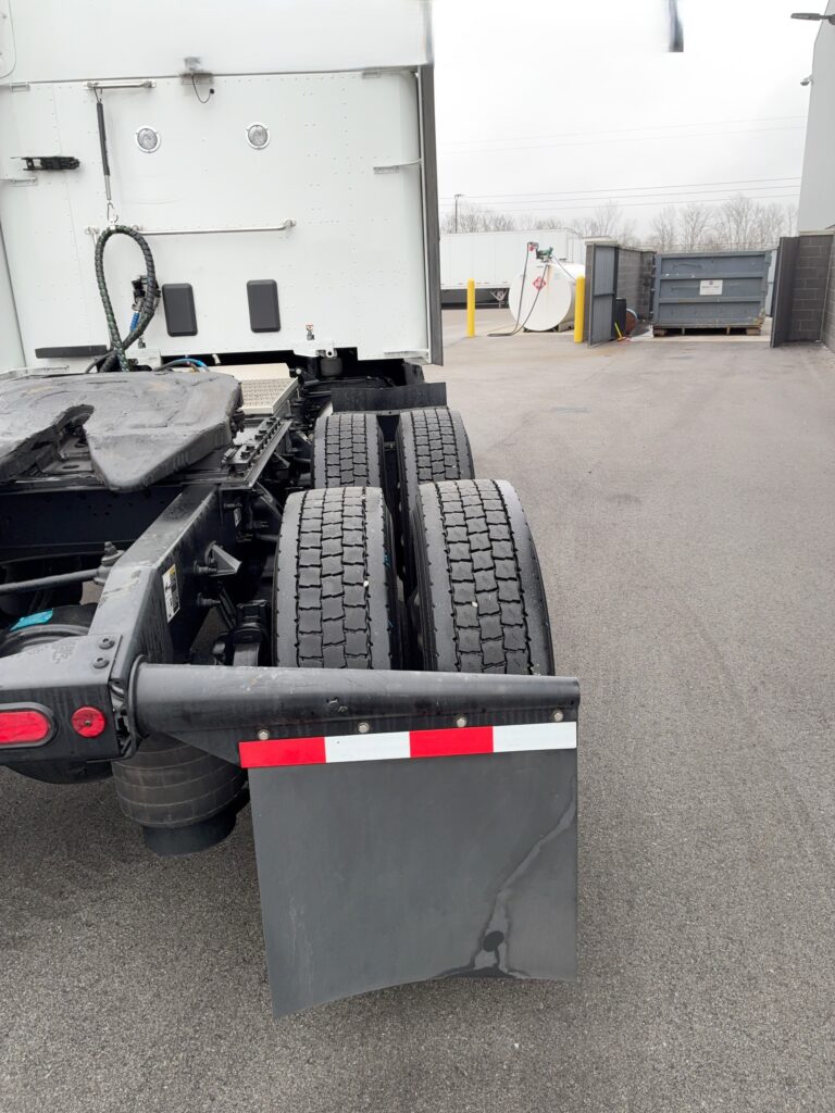 728886215-image-8AA26542-0104-4687-805C-9801260F277F